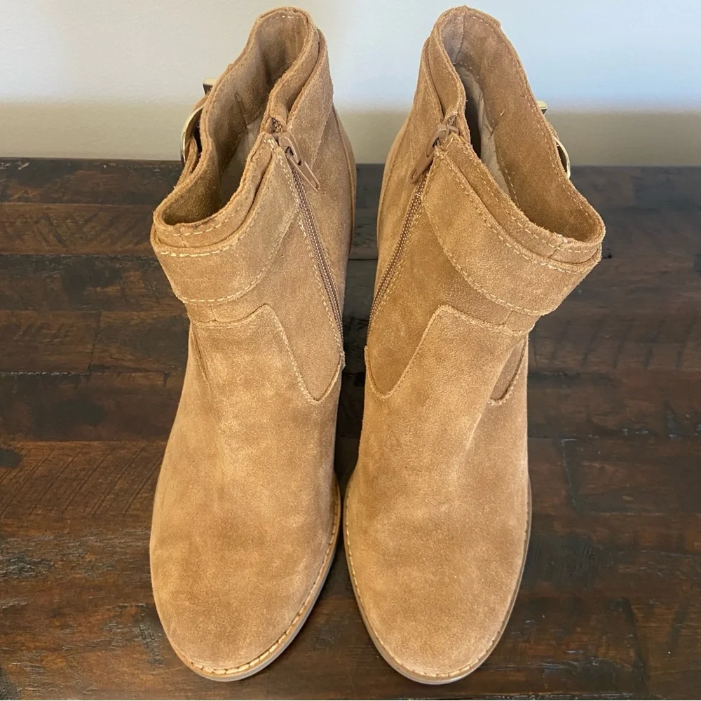 Sole Society Peytal Suede Side Zip Wedge Booties NEW Camel Size 8